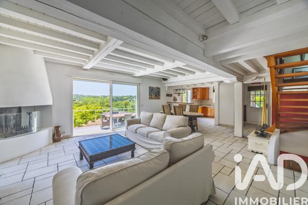 Maison à vendre 6 pièces 203 m² Bassussarry