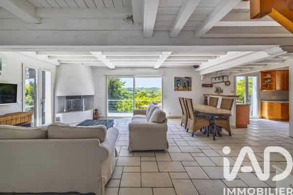 Maison à vendre 6 pièces 203 m² Bassussarry