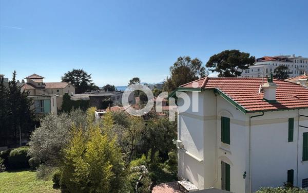 Appartement à vendre    2 pièces • 38,59 m2 Antibes