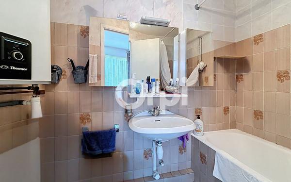 Appartement à vendre    2 pièces • 38,59 m2 Antibes