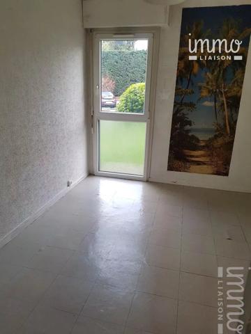 Appartement à rénover, dans un quartier calme en rez de jardin - résidence face Roseraie