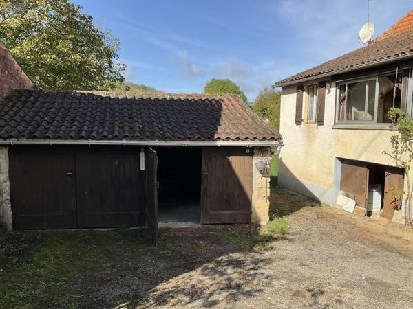 Maison à vendre à Gourdon dans le Lot (46300), ref : 46041/443
