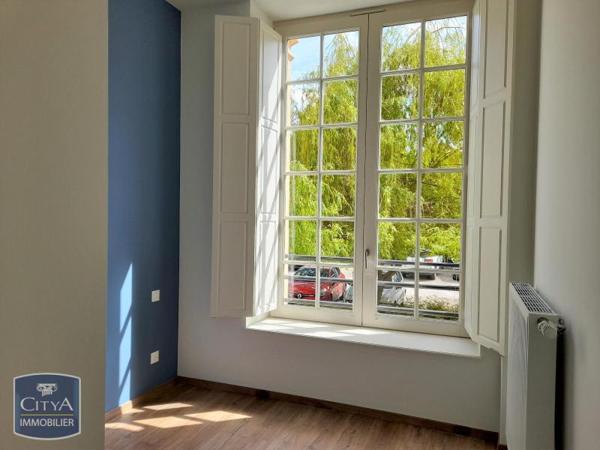 Appartement à louer 4 pièces 97.15m²