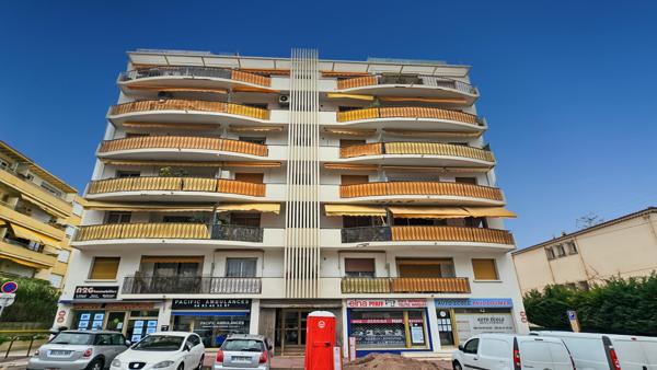 Le Cannet (06110) VIAGER OCCUPÉ, LE CANNET T3 avec toit terrasse, Garage, cave