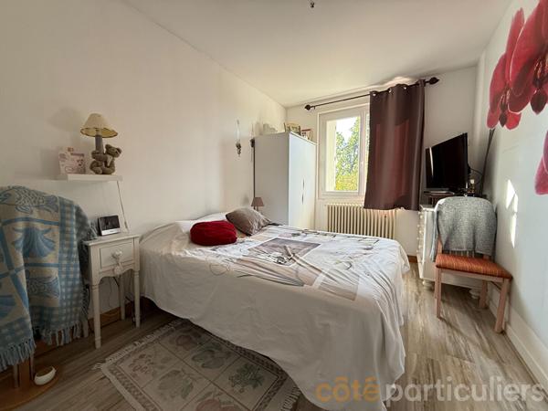 Vente
                Maison109 m² - 6 Pièces -
                    SAINT AMAND MONTROND (18200)
