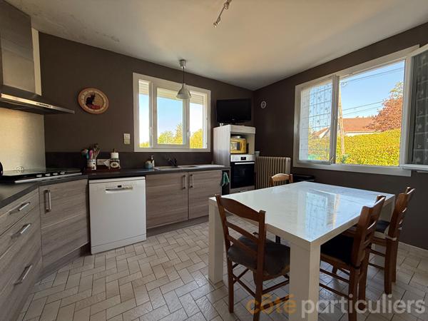 Vente
                Maison109 m² - 6 Pièces -
                    SAINT AMAND MONTROND (18200)