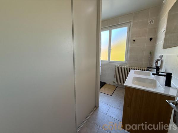 Vente
                Maison109 m² - 6 Pièces -
                    SAINT AMAND MONTROND (18200)