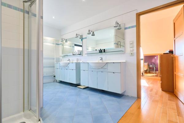 Vente Maison de luxe Capinghem 7 Pièces 312 m²
