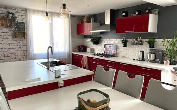 Maison à vendre    5 pièces •  Paulhan