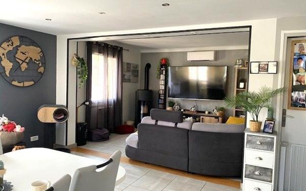 Maison à vendre    5 pièces •  Paulhan