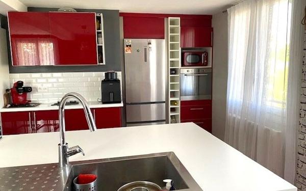 Maison à vendre    5 pièces •  Paulhan