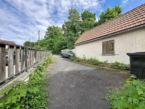 Vente                                                      Maison
                        
                     6 pièces                      81 m2                     à Limeil-Brévannes