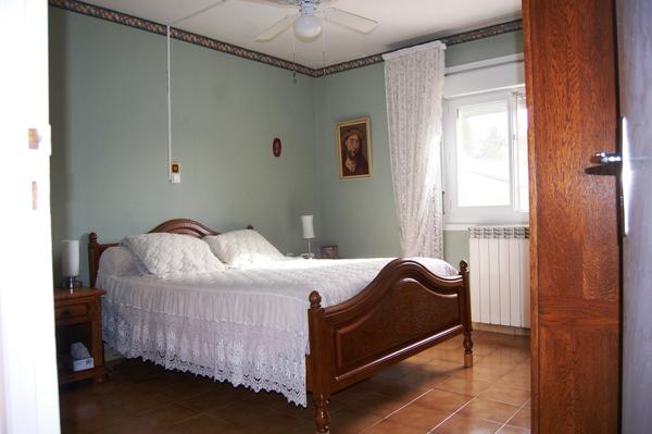 Alès (30100) Maison 240 m² avec 3 appartements dont un d'habitation et deux loués sur 1100m² de terrain