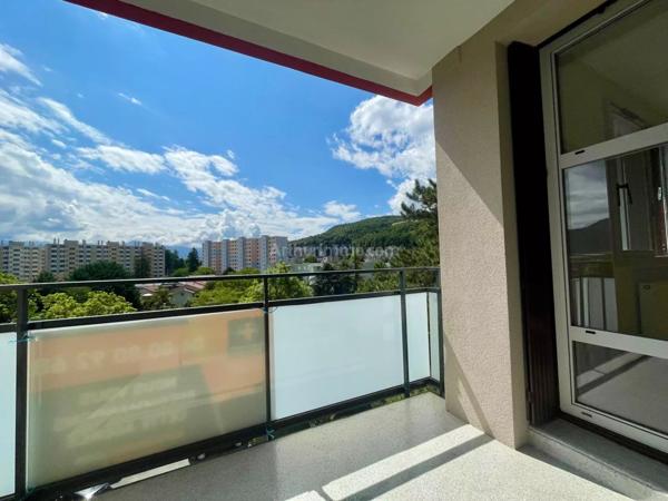 Location Appartement 3 pièces 65 m2 à Fontaine