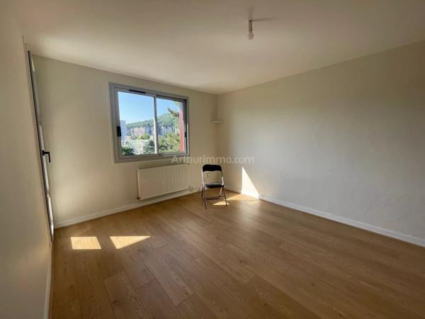 Location Appartement 3 pièces 65 m2 à Fontaine