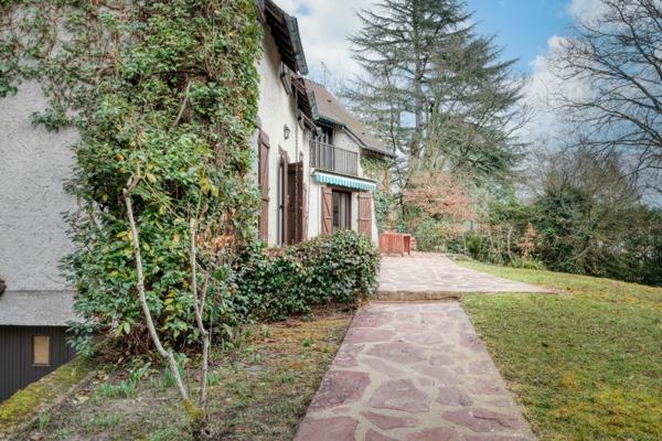 Maison à vendre 6 pièces GIF SUR YVETTE (91)