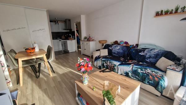 Appartement Mantes La Jolie de F2 de 43.89m² avec parking en s/sol et balcon