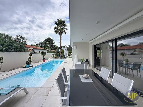 Biens de prestige à vendre Gujan Mestras : maison 1 420 000€ - AJP ACTEA La Hume