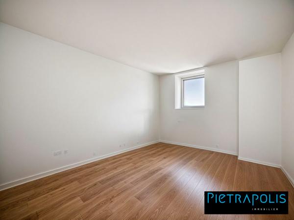 Très beau T2 de 38m² + garage PMR en supplément