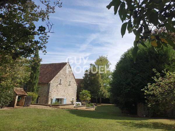 Magnifique maison au Coeur d'un village calme proche Provins