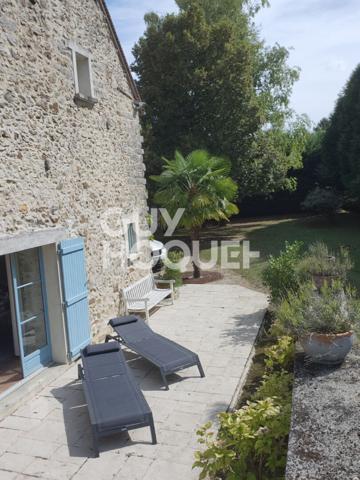 Magnifique maison au Coeur d'un village calme proche Provins