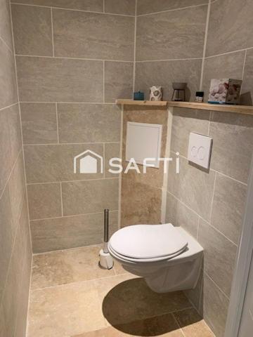 Charmante maison mitoyenne avec piscine au calme