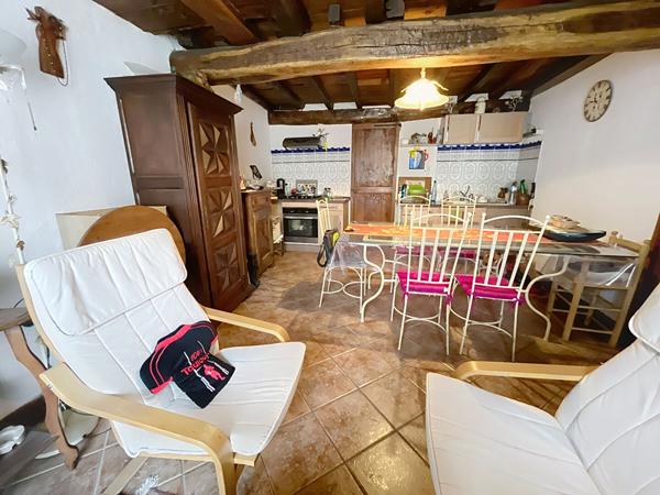 LAVELANET A VENDRE MDV T4 SANS TRAVAUX AVEC JARDIN