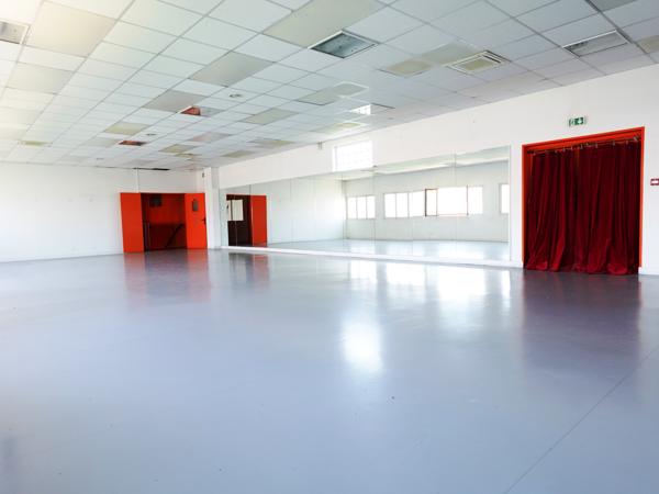 Local Commercial 4 pièces - 460 m²