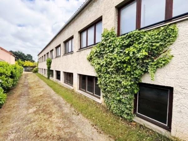 Local Commercial 4 pièces - 460 m²