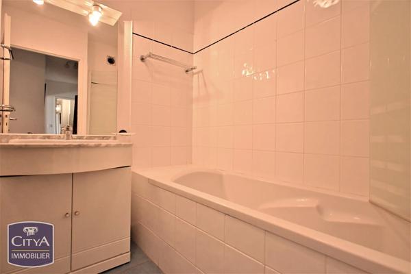 Appartement à vendre 4 pièces 79.2m² Vaux-sur-Mer (17640)