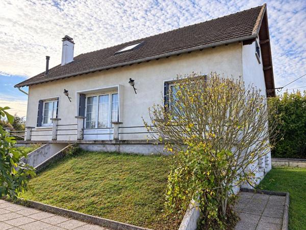 Maison individuelle de 125 m² - 4 chambres - sous-sol total aménageable et terrain de 714 m²