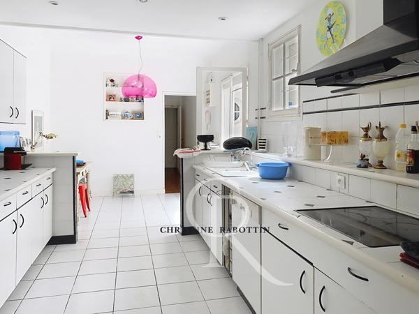 Biarritz (64200) En exclusivité, ancienne propriété princière de 285 m2 à 2 pas de Biarritz