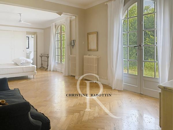 Biarritz (64200) En exclusivité, ancienne propriété princière de 285 m2 à 2 pas de Biarritz