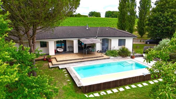 Villa contemporaine 6 pièces avec vue et piscine
