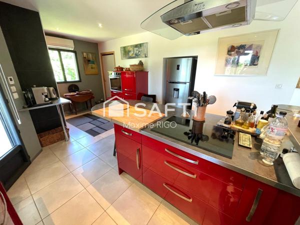 Villa contemporaine 6 pièces avec vue et piscine