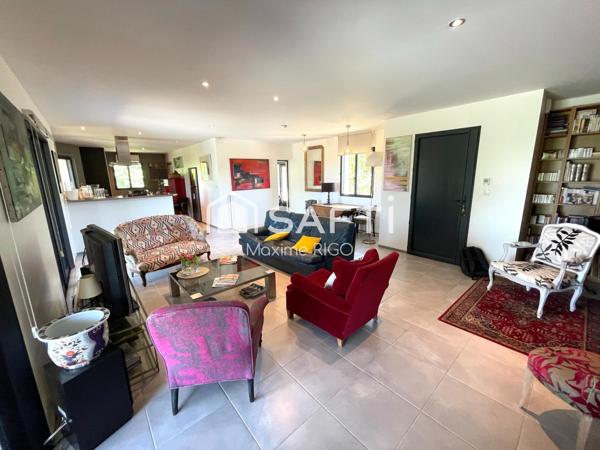 Villa contemporaine 6 pièces avec vue et piscine