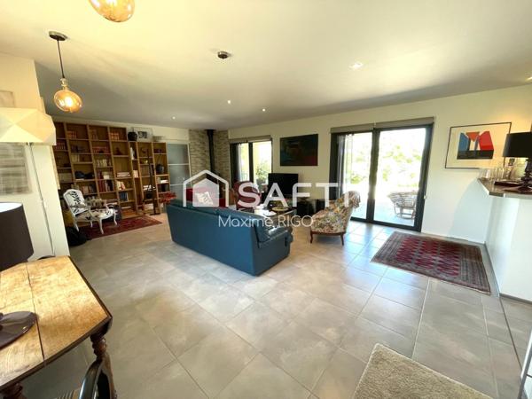 Villa contemporaine 6 pièces avec vue et piscine