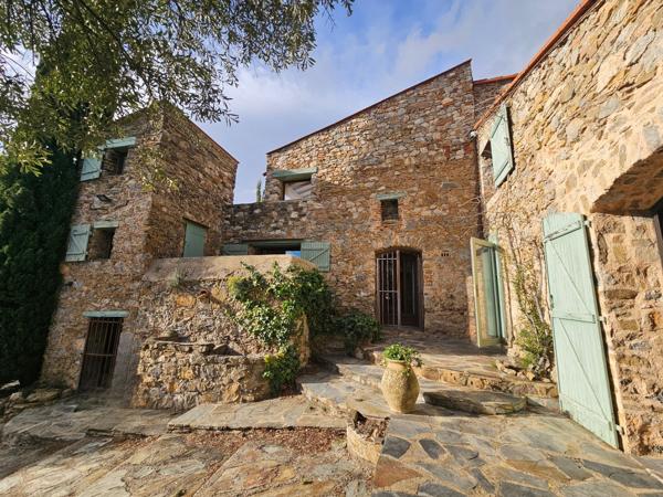 Vente Maison de luxe Perpignan 7 Pièces 240 m²