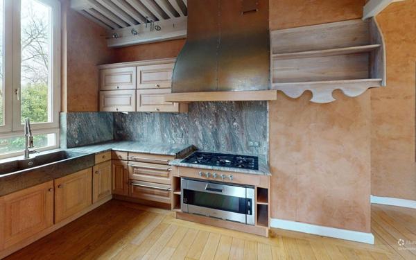 Maison à louer    6 pièces •  Lyon 9