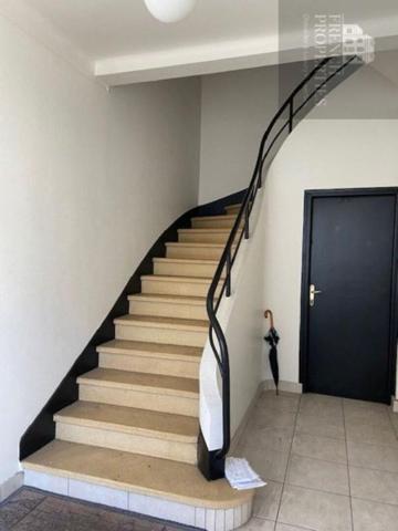 Immeuble de rapport  -  Habitations et Commerce --  Perpignan Secteur Les Remparts - 375 m² Loi Carrez -  A rénover