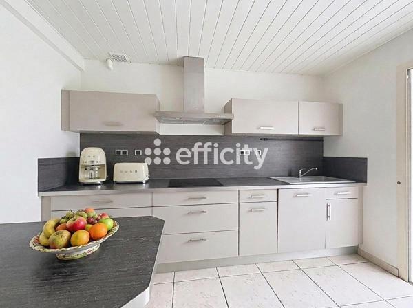 Maison
         4 pièces
        - 118 m² Exclusivité 239 000 € *