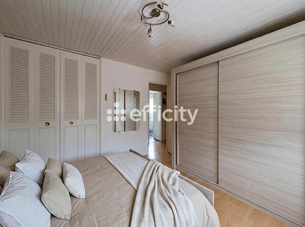 Maison
         4 pièces
        - 118 m² Exclusivité 239 000 € *