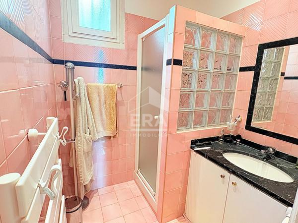 Villa 5 pièces vue mer et Monaco avec appartement 3 pièces indépendant !