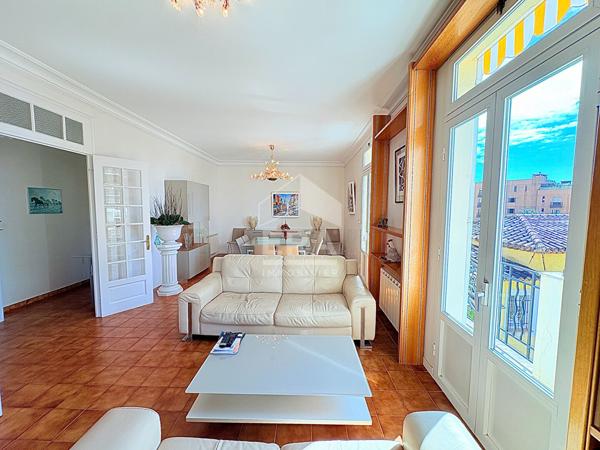 Villa 5 pièces vue mer et Monaco avec appartement 3 pièces indépendant !