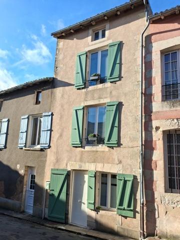 Maison à vendre |  Sanxay |  4 pièces | 66 m²