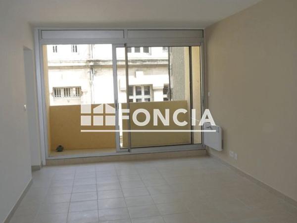Location Appartement 2 pièces 46 m² - 36 RUE DE GENERAC Nimes 30900