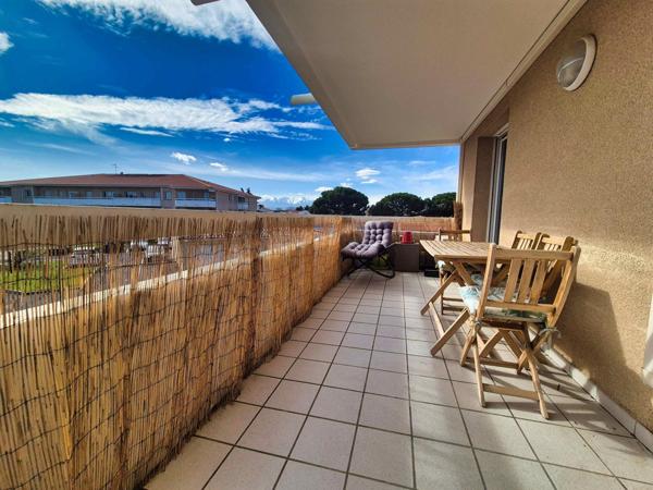 SAINT ESTEVE , APPART T3 60m², EXTERIEUR & PLACE DE PARKING