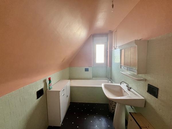 Maison à vendre 254 880 € Le Relecq-Kerhuon 5 p 80 m² DPE F