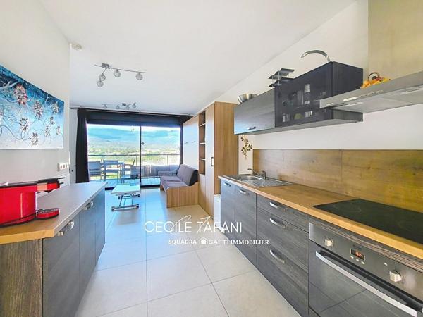 Studio à Porto-Vecchio avec terrasse vue montagnes