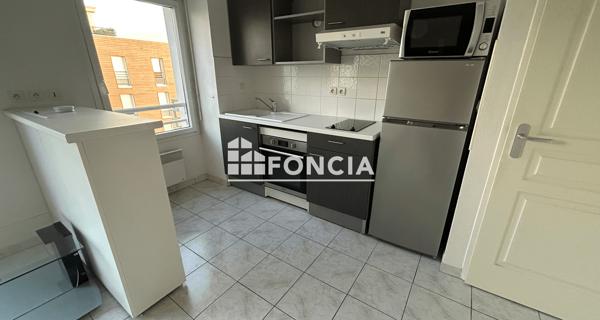Location Studio meublé 27.21 m² - Niort 79000